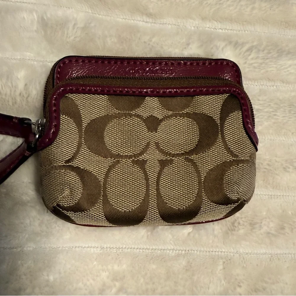 Coach Pink and signature canvas print wallet - Picture 1 of 5